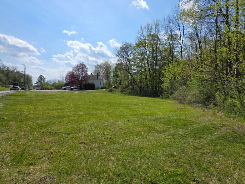 More Photos Of 338 E Montpelier Rd, Barre Town Office For Sale