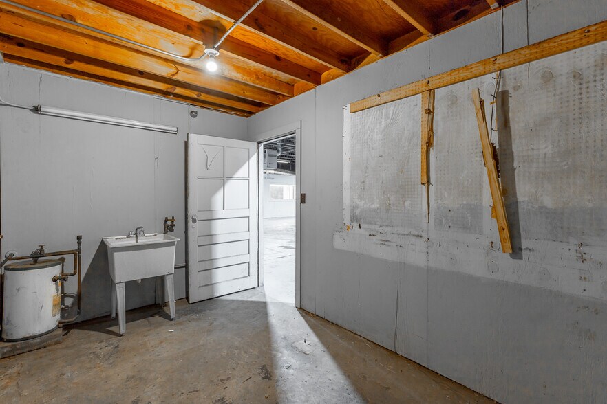 More Photos Of 3707 Calhoun Ave, Chattanooga Warehouse For Lease