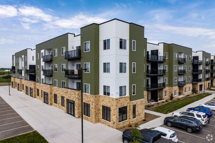 More Photos Of 4958 Innovation Dr, Deforest Apartments For Lease