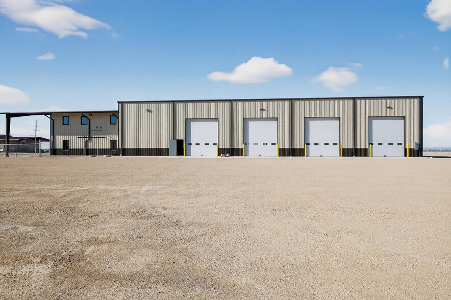 More Photos Of 16510 W Basin St, Odessa Warehouse For Sale