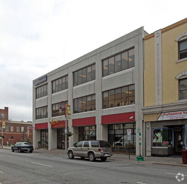 More Photos Of 17 King St E, Oshawa Storefront Retail Office For Lease