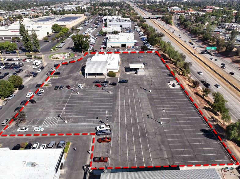 More Photos Of 145 E Auto Center Dr, Fresno Auto Dealership For Lease