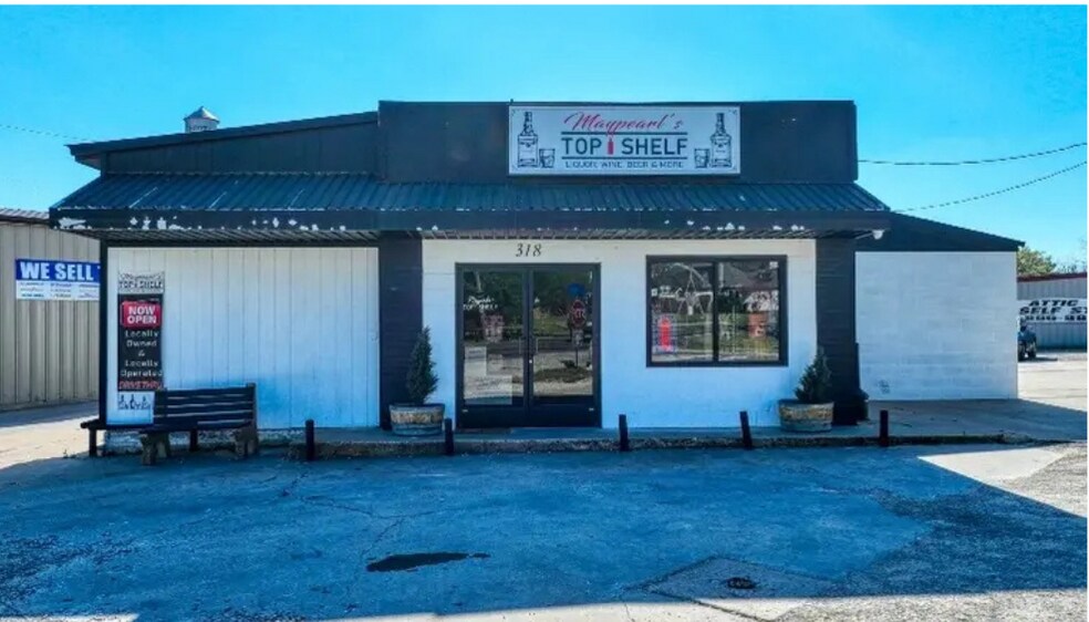 More Photos Of 318 FM 66, Maypearl Bar For Sale
