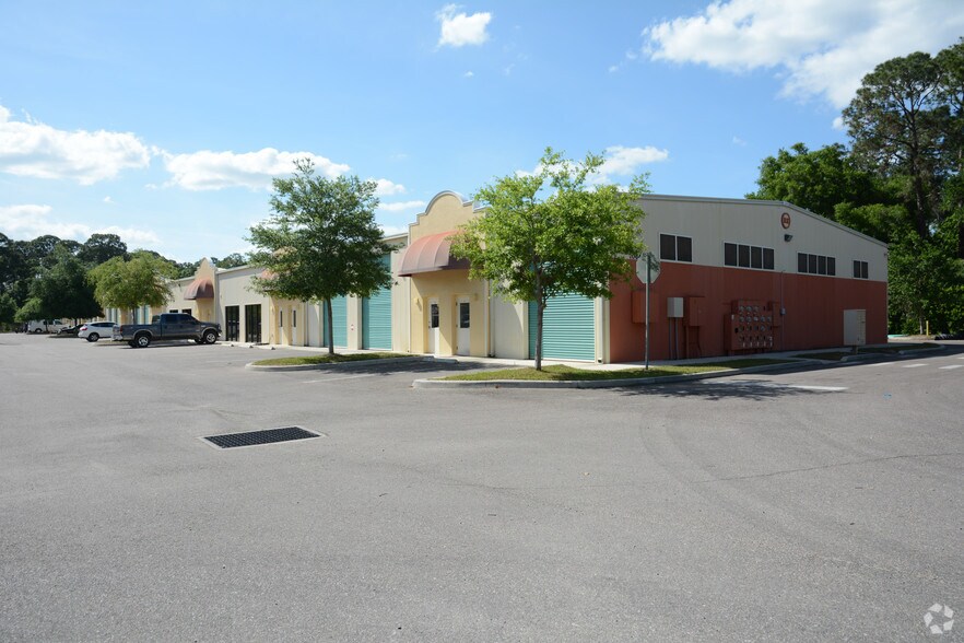 More Photos Of 7064 Sampey Rd, Groveland Light Manufacturing For Lease