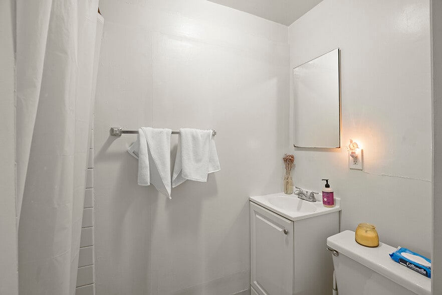 More Photos Of , Oakland Multifamily For Sale