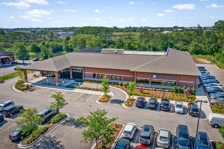 More Photos Of 2455 Dean St, St Charles Medical For Lease