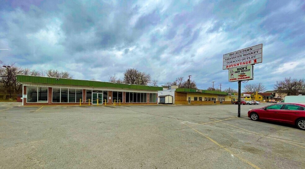 More Photos Of 1153 S School Ave, Fayetteville Convenience Store For Lease