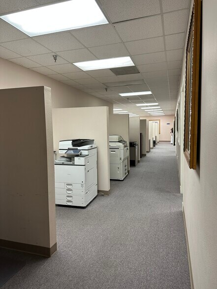More Photos Of 12640 Hesperia Rd, Victorville Medical For Lease