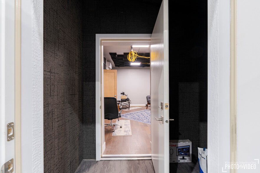 More Photos Of 612 Sinclair St, Gillette Industrial For Sale