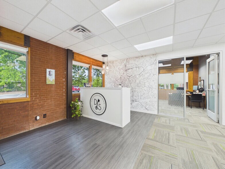 More Photos Of 700 Brookstone Centre Pky, Columbus Medical For Lease