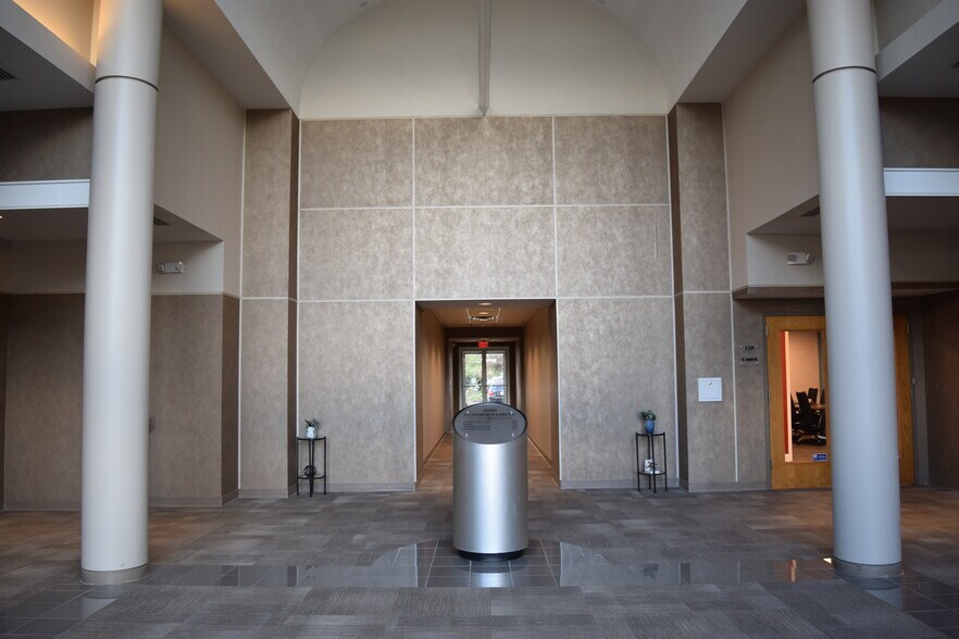 More Photos Of 5000 Dearborn Cir, Mount Laurel Medical For Lease