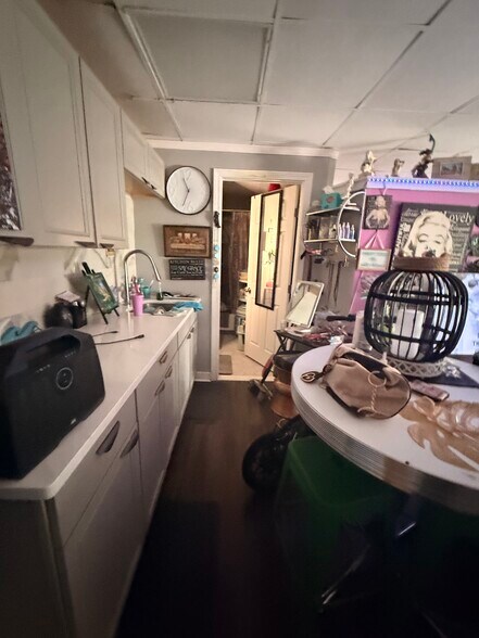 More Photos Of 26 Child St, Warren Apartments For Sale