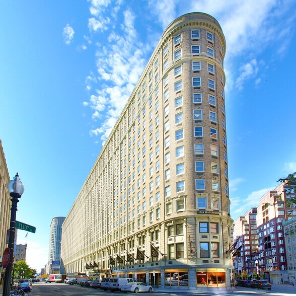 More Photos Of 20 Park Plaza, Boston Office For Lease