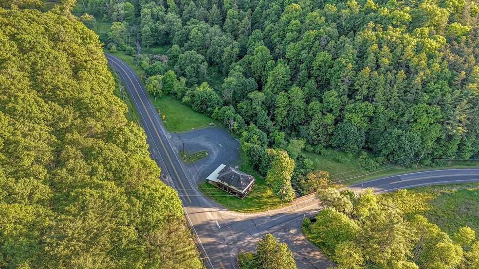 More Photos Of 116 Ringtown Blvd, Ringtown Flex For Sale