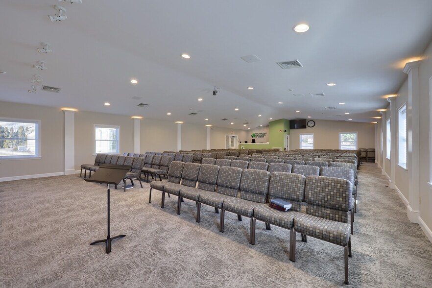 More Photos Of 121 Walnut Hill Rd, Millersville Religious Facility For Sale