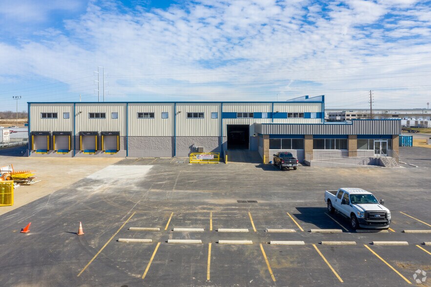 More Photos Of 8251 Eastgate Blvd, Mount Juliet Distribution For Lease