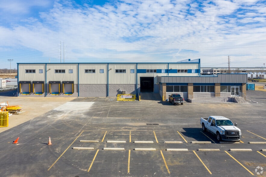 More Photos Of 8251 Eastgate Blvd, Mount Juliet Distribution For Lease