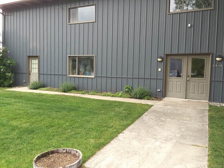 More Photos Of 3545 S Park Dr, Jackson Warehouse For Lease