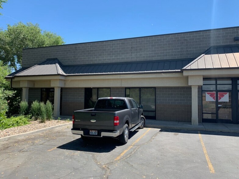 Primary Photo Of 8371-8395 S 700 W, Midvale Showroom For Lease
