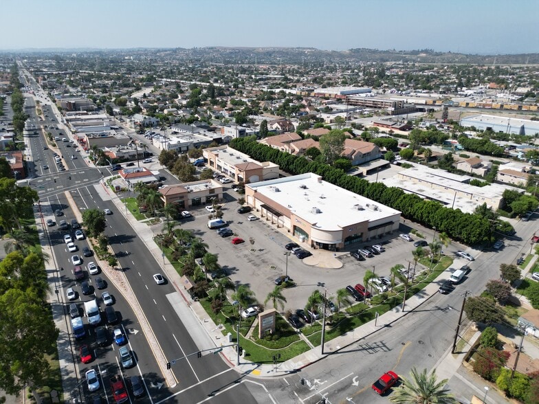 More Photos Of 9333 Whittier Blvd, Pico Rivera Unknown For Lease