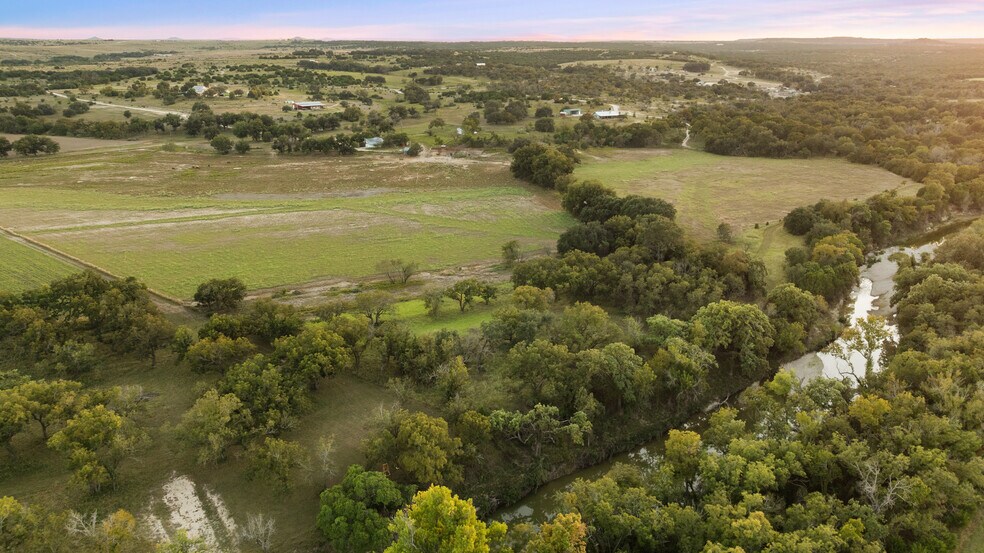 More Photos Of 1274 County Road 2806, Lampasas Land For Sale