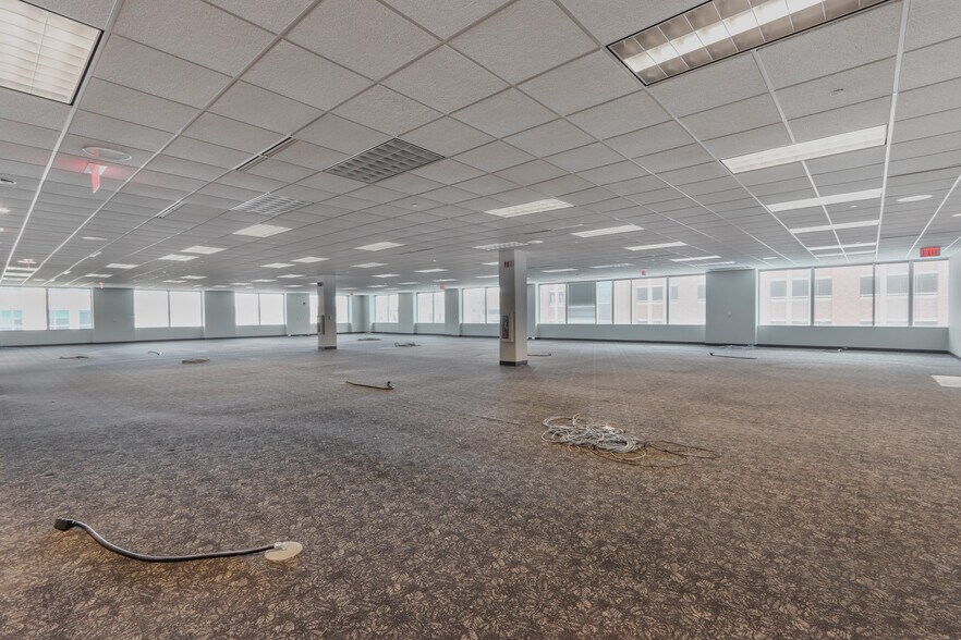 More Photos Of 11 Scott St, Wausau Office For Lease