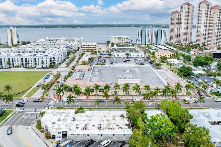 More Photos Of 2161 Mcgregor Blvd, Fort Myers Office For Sale