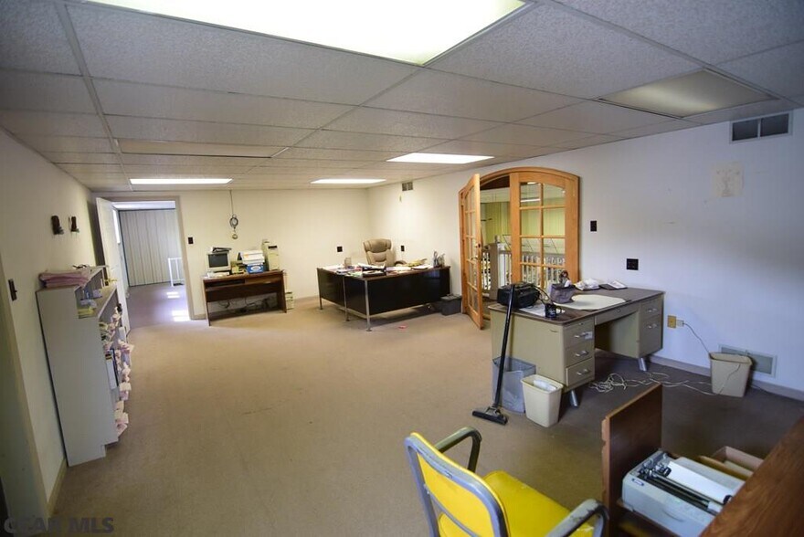 More Photos Of 518 Water St, Orbisonia Storefront For Sale