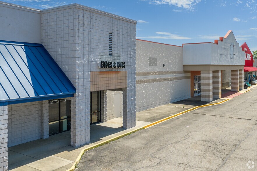 More Photos Of 2310-2318 Highway 45, Columbus Unknown For Lease