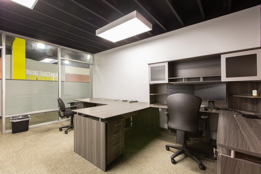 More Photos Of 2425 Crownpoint Executive Dr, Charlotte Office For Sale