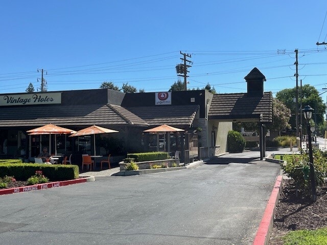 More Photos Of 839-921 W Roseburg Ave, Modesto General Retail For Lease