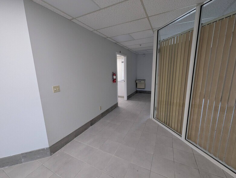More Photos Of 701 NW Federal Hwy, Stuart Medical For Lease