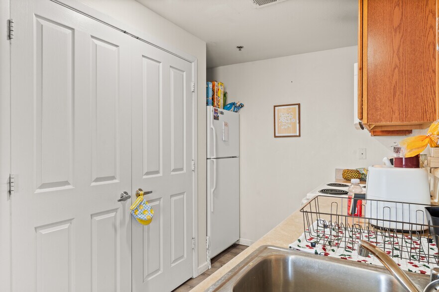 More Photos Of 1500 S Avenue K, Portales Multifamily For Sale