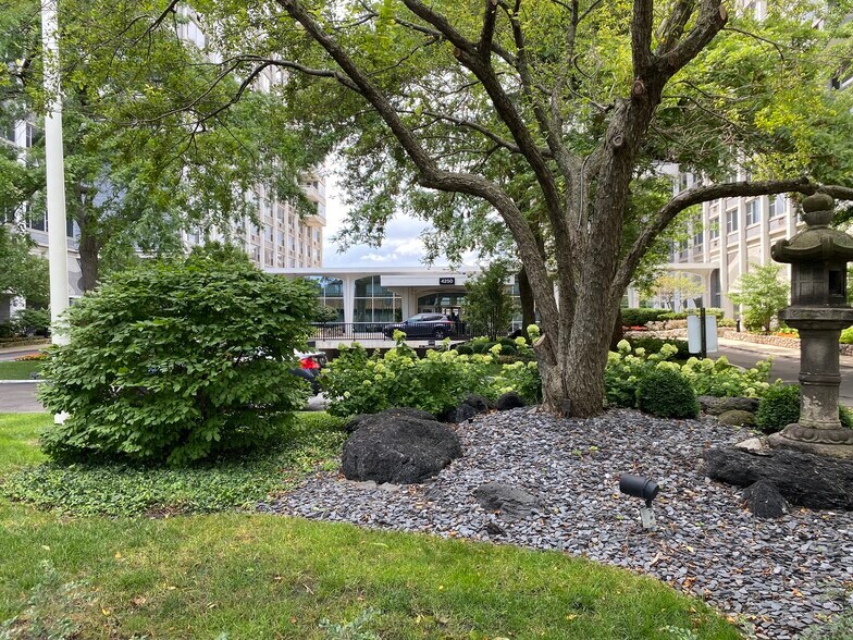 More Photos Of 4250 N Marine Dr, Chicago Apartments For Sale