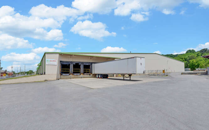 More Photos Of 410 S River St, Calhoun Warehouse For Sale