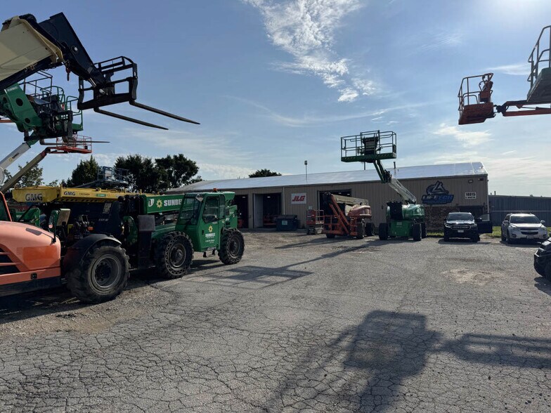 Primary Photo Of 18815 Wolf Rd, Mokena Industrial For Lease