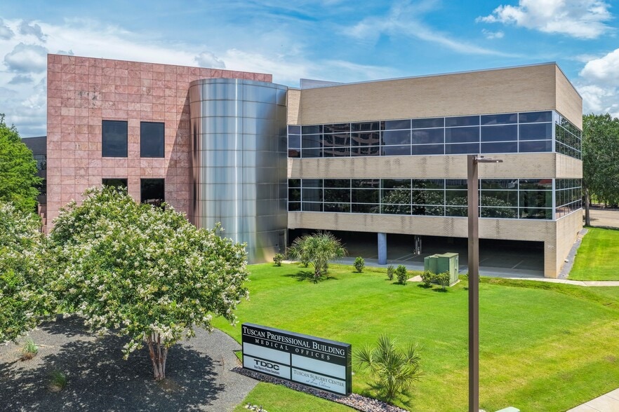 Primary Photo Of 701 Tuscan Dr, Irving Medical For Lease