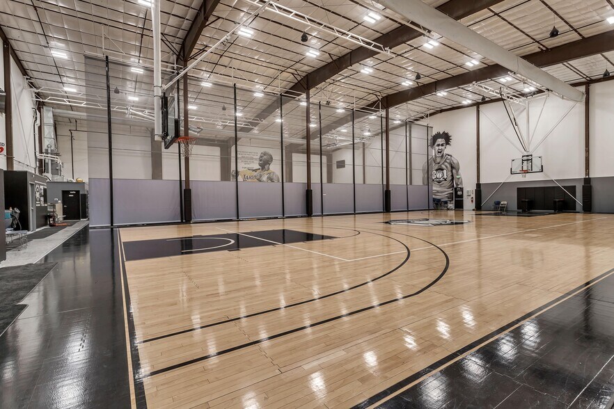 More Photos Of 5639 Mirabella Dr, Herriman Showroom For Sale