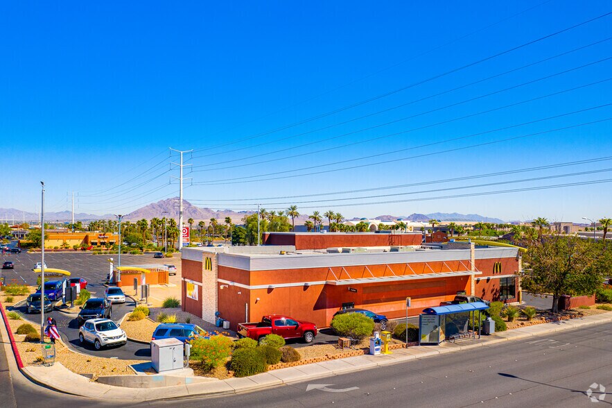 More Photos Of 601-649 N Stephanie St, Henderson Unknown For Lease