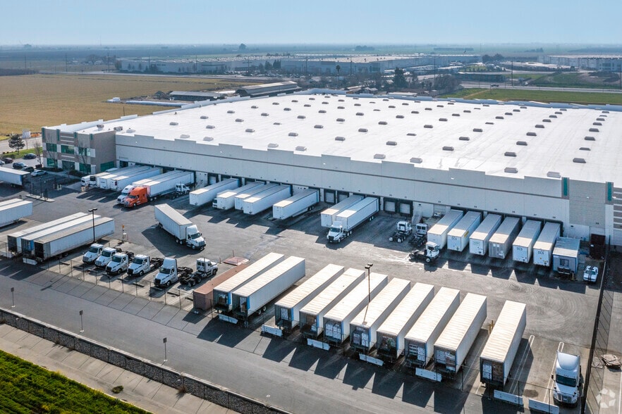 More Photos Of 2795 N Paradise Ave, Tracy Refrigeration Cold Storage For Lease