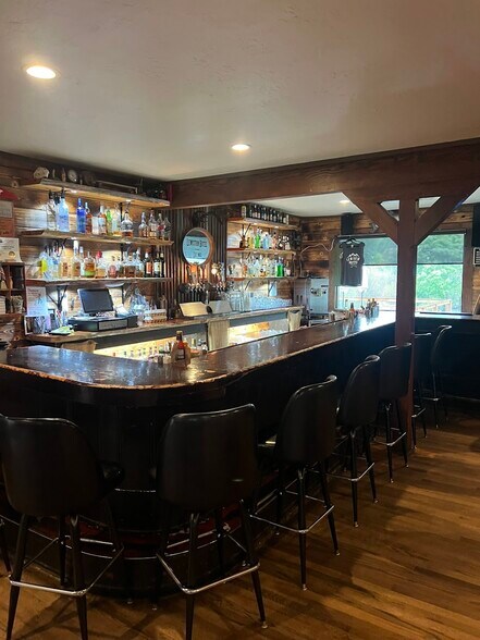 More Photos Of 125 Deadwood Rd, Lewiston Restaurant For Sale