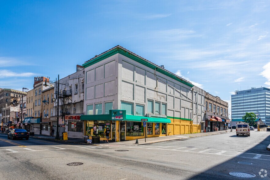 More Photos Of 277 Main St, Paterson Storefront Retail Residential For Lease