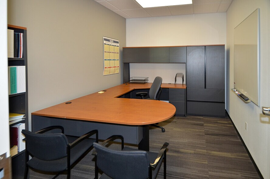 More Photos Of 970 S 29th St W, Billings Office For Sale