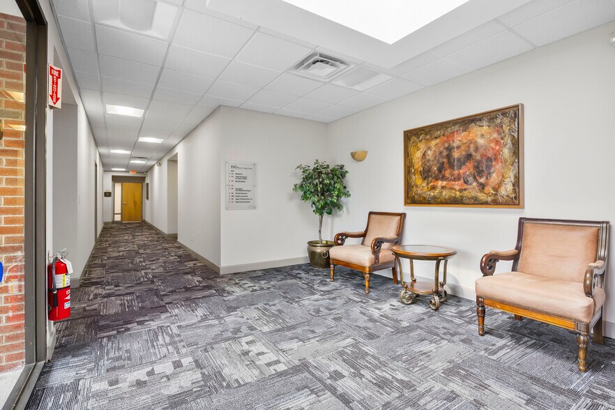 More Photos Of 930 Albany Shaker Rd, Latham Medical For Lease