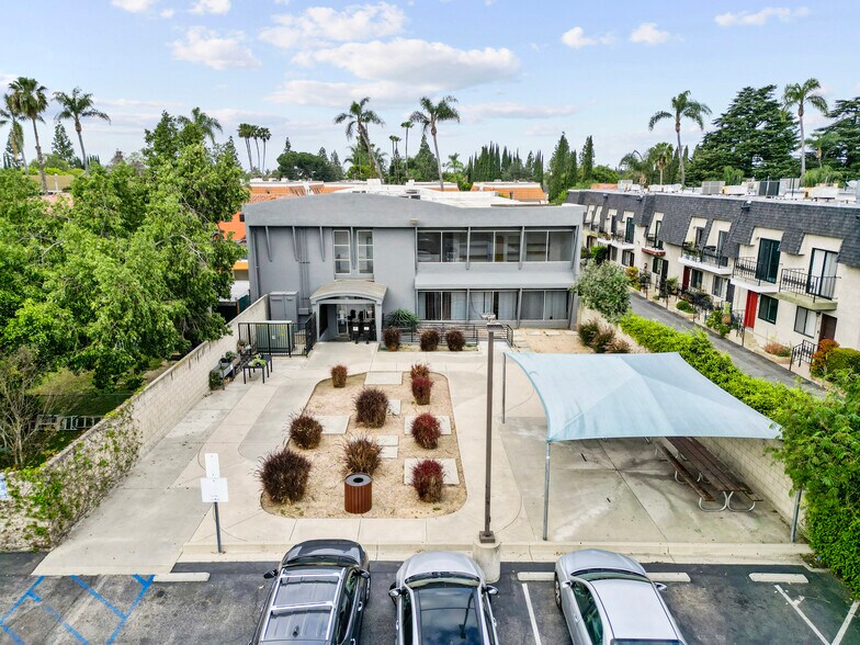 More Photos Of 2215 N Broadway, Santa Ana Medical For Sale