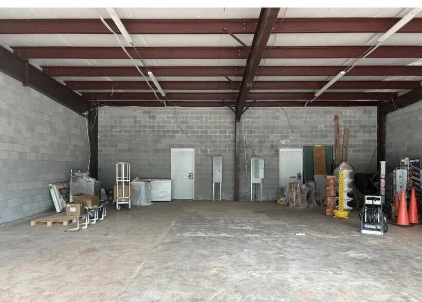 More Photos Of 403 E Church St, Fort Valley Convenience Store For Lease