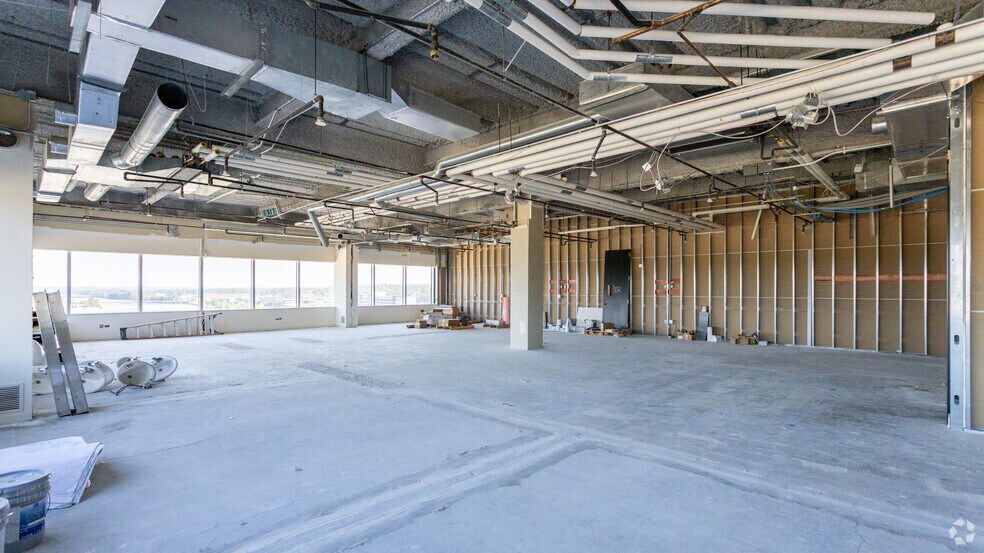 More Photos Of 333 Bridge St NW, Grand Rapids Office For Lease