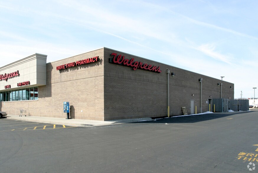 More Photos Of 840 W Sherman Blvd, Muskegon Freestanding For Sale