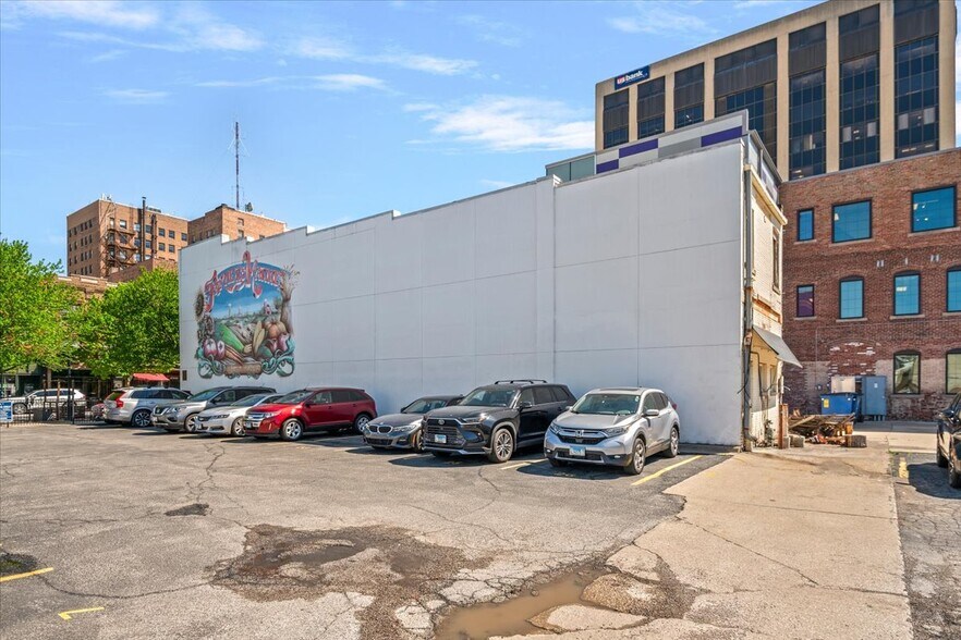 More Photos Of 406 E Adams St, Springfield Storefront Retail Residential For Sale