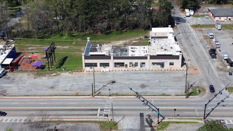 More Photos Of 3858 Glenwood Rd, Decatur Unknown For Lease